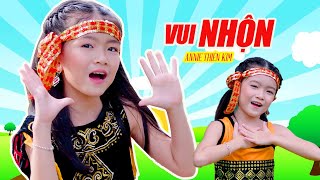 Khi ông mặt trời thức dậy mẹ lên rẫy em đến trường  Nhạc Thiếu Nhi Vui Nhộn Bé Annie Thiên Kim