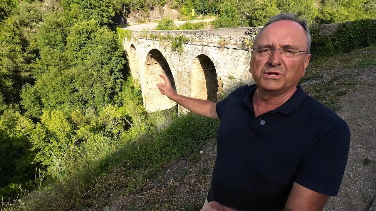El puente Bibei y los Codos de Larouco