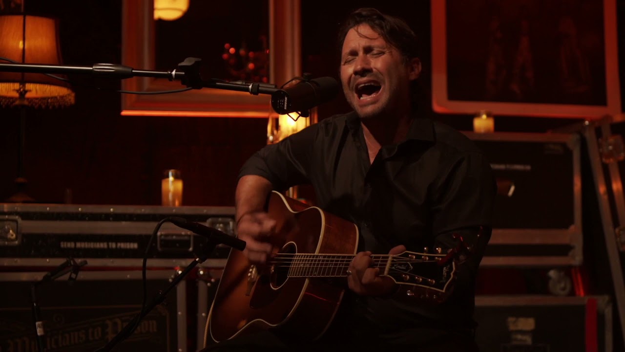 Travis Howard & Hailey Steele - Send Musicians To Prison