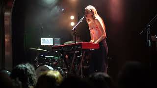 Charlotte Cardin - Wicked Game (Live) @ Lafayette, London, UK Resimi