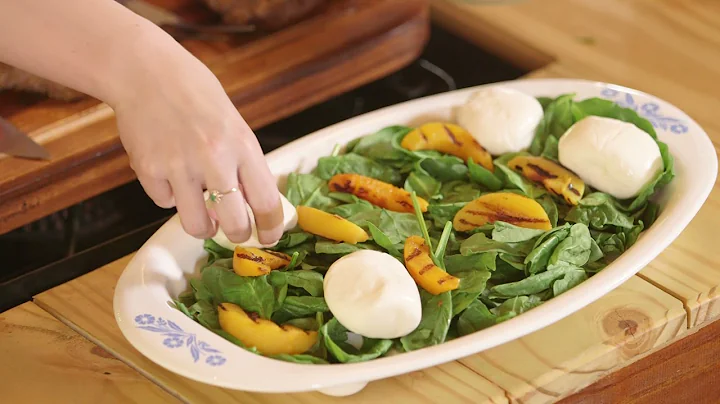 Grilled Fruit and Burrata Salad with Flank Steak |...