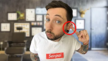Quel tatouage derrière l'oreille ?