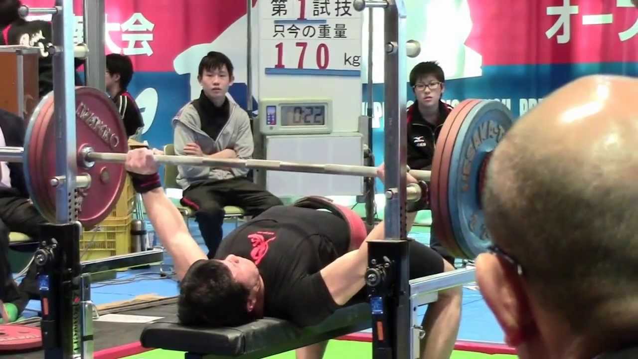 Коуйчи Фурукава - жим лежа 185 кг (72.8 кг) в 48 лет!