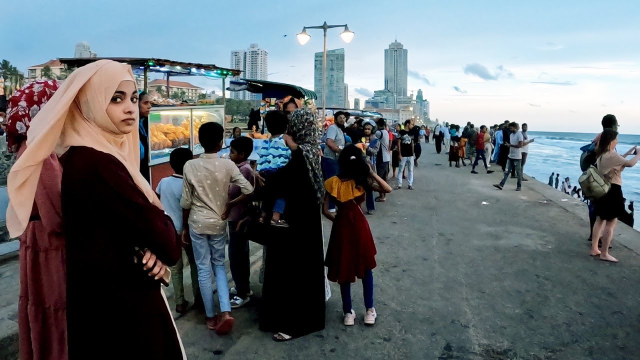 Walking in Galle face green Colombo