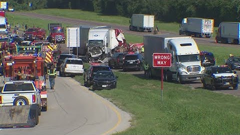 Five killed, several others injured in ‘mass casualty’ crash that shut down I-20 near Terrell, offic