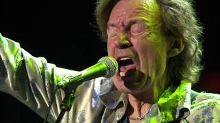 Cream - Born Under A Bad Sign (Royal Albert Hall 2005) (13 of 22) chords