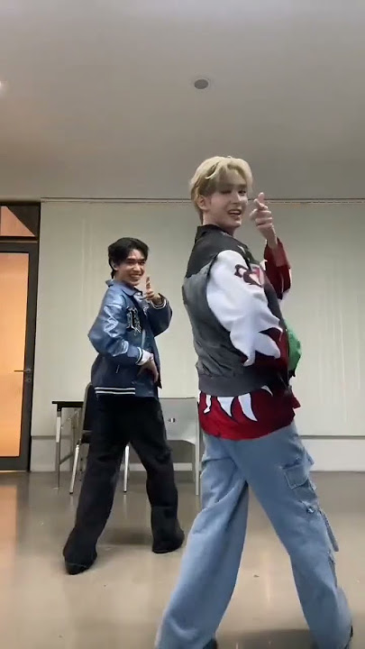 Feel Fan#challengedance #bedfriendseries #netjames #netsiraphop #jamessu #thaiactors #domunditv
