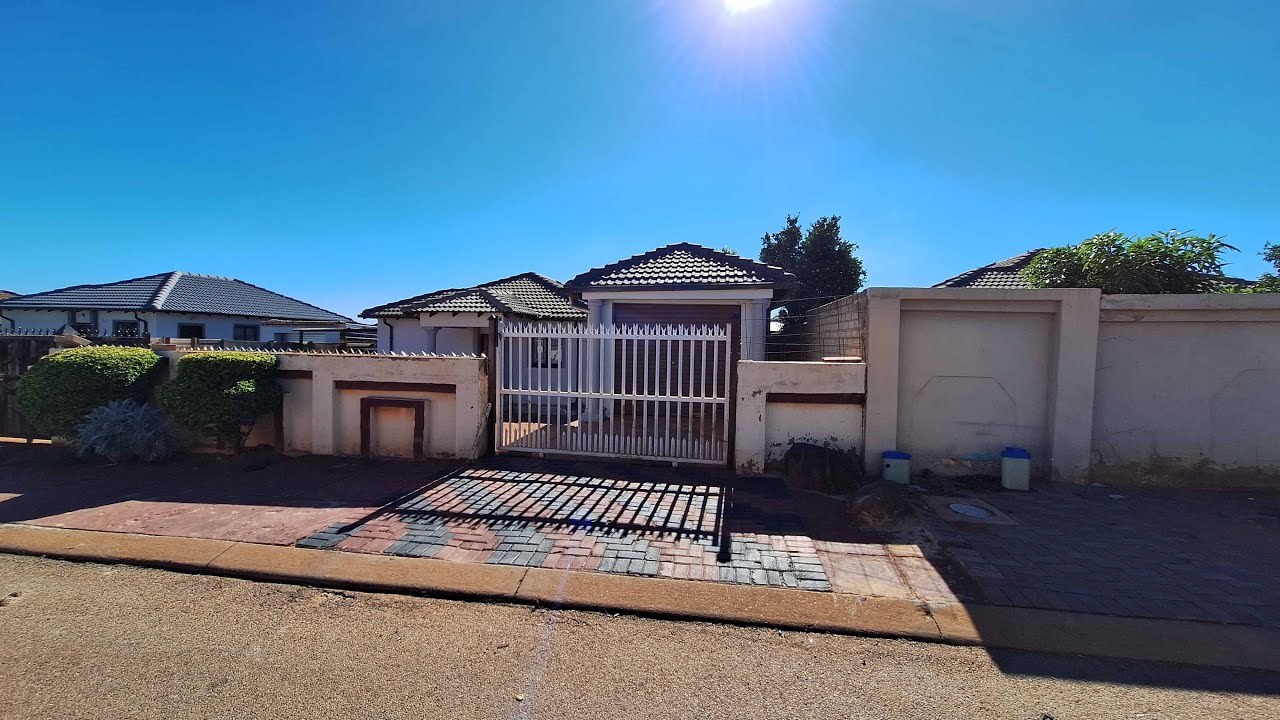 "Exquisite Charm Spacious Home for Sale in The Orchards Extensions