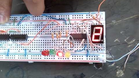 Decodificador de decimal a binario y binario a Display de 7 segmentos