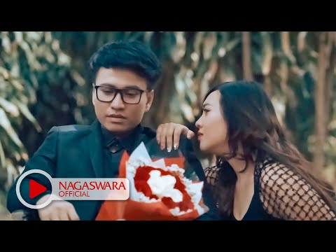 Luvia Band - Jangan Menangis Untukku (Official Music Video NAGASWARA) #music