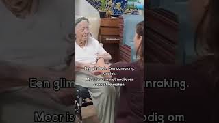 Download Lagu Een glimlach. Een aanraking. Muziek | Contact maken bij dementie MP3 Download Lagu Een glimlach. Een aanraking. Muziek | Contact maken bij dementie MP3