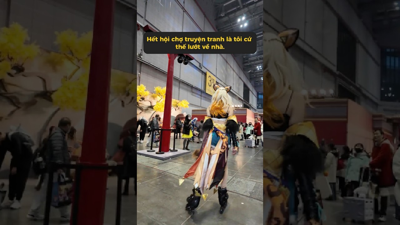 Khi coser vì muốn tái hiện cho sát mà mang giày trượt đi hội chợ #meowcosplay #shorts