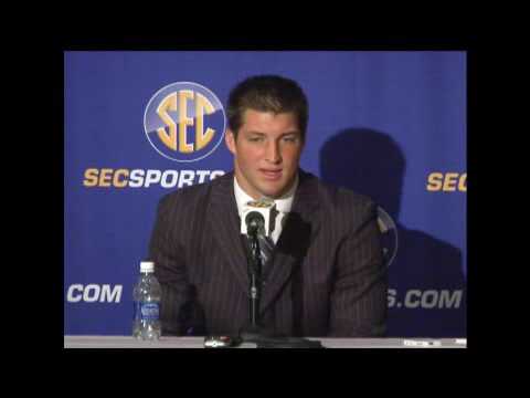 Tim Tebow a SEC Media Days-en