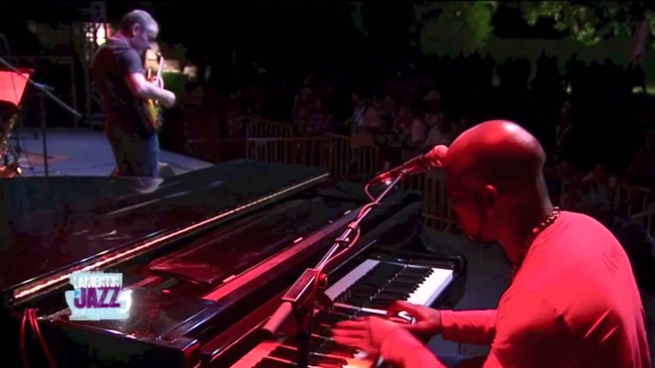 Guy Marc Vadeleux GMX/SAYUMI/Album EVOLUTION X /Festival LAMENTIN JAZZ PROJECT (2011) auf YouTube ansehen Guy Marc Vadeleux GMX/SAYUMI/Album EVOLUTION X /Festival LAMENTIN JAZZ PROJECT (2011) auf YouTube ansehen