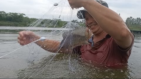 HQC VLog | Trúng lớn - Giăng lưới 8 phân mới mua giữa trời mưa bão cá dính thấy mê | phần 1