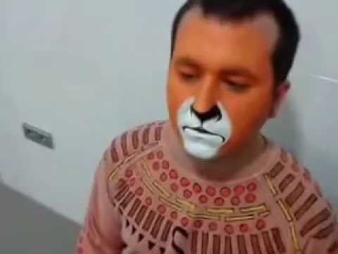 como maquillar cara del rey leon paso 3