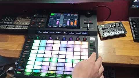 Akai Force stand alone groovebox workstation techno melodic techno synth dawless