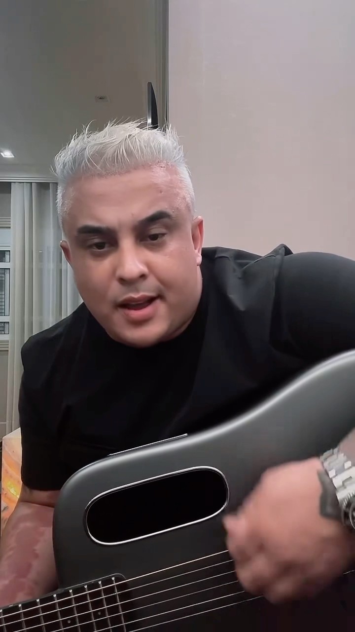 Deu a lógica! Voz e violão pra vocês ?? #sertanejo #matheusekauan
