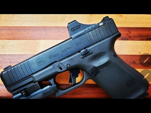 GLOCK 19 Gen5 MOS Pistol with HOLOSUN SCS Reflex Sight