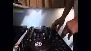 Edwin C - 2013 Jumping For Joy Again Party Mix (b) (NI Kontrol S2)