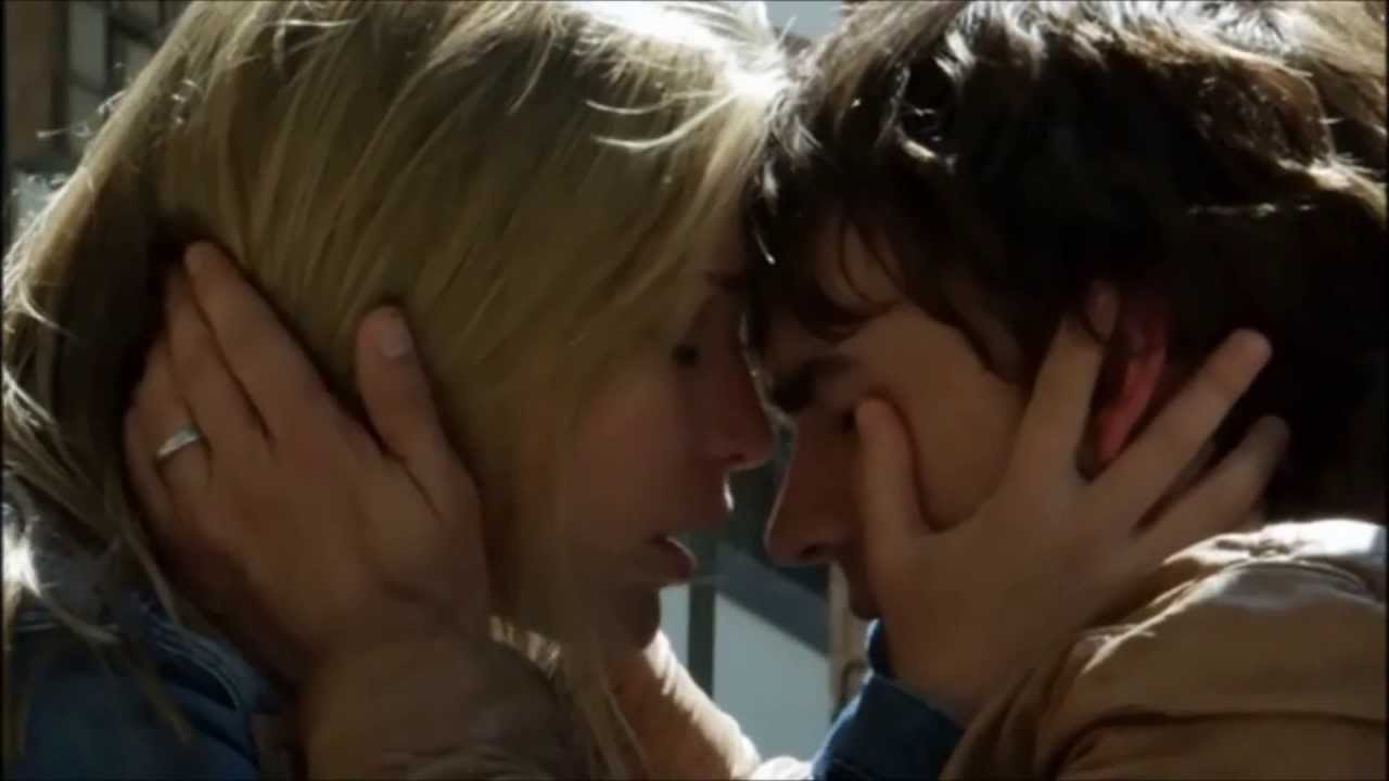 Terrified ~ Covert Affairs Auggie/Annie
