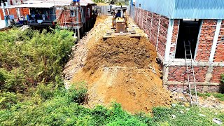 Amazing Activity Dump Truck Unloading Dirt At Deep Slop And Dozer D31P Working Moving Dirt To Slop