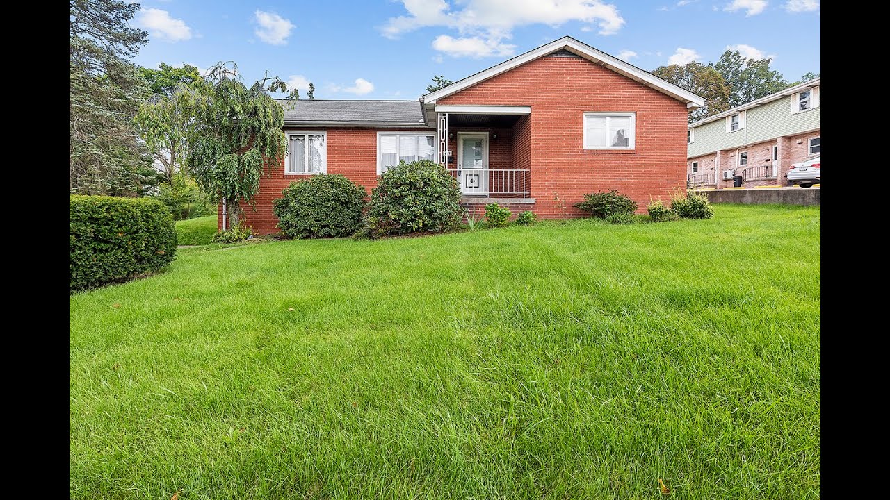 217 West Pike Street Houston, PA | ColdwellBankerHomes.com