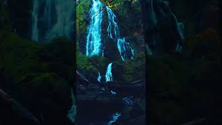 Moon Falls, A Beautiful Cascading Waterfall In Oregon