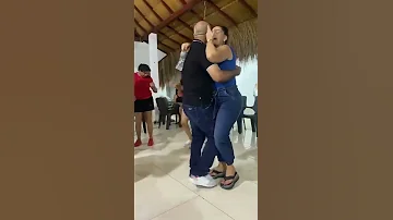 Bailando con mi cuñado