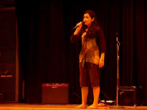 Brianna Anderson SInging "I'm Not Afraid of Anythi...