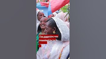 ‘We are really siblings’ - Joyful reunions as Ethiopia-Eritrea border reopens - BBC Africa
