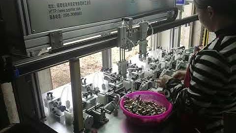 Angle valve automatic assembling and testing machine