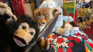 The Banana Splits Trailer But With Plushies Remake