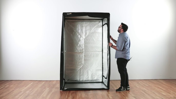 Light box photography with a human size portable photo both 