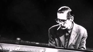 Video thumbnail of "Bill Evans - Never Let Me Go"