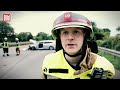 BORNHEIM: 64-jähriger Biker bei schwerem Crash über Leitplanke geschleudert – Polizei ermittelt