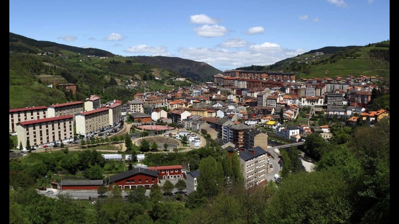 Santuario del Acebo bajada hasta Cangas de Narcea (Asturias)