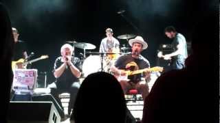 Ben Harper with Charlie Musselwhite - Don&#39;t Look Twice