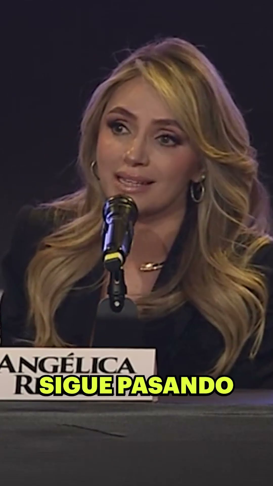Angélica Rivera habla sobre la temática de 'Con esa Misma Mirada' ?? #News #Original