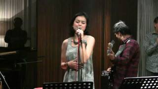 Eva Celia - God Bless The Child @ Mostly Jazz 23/12/11 [HD] chords