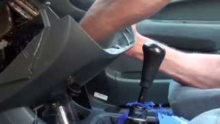 how to remove a stereo from a 99 Honda Civic EX