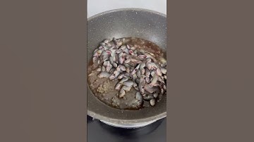 Món ăn miền quê cá rô non kho sả ớt😋