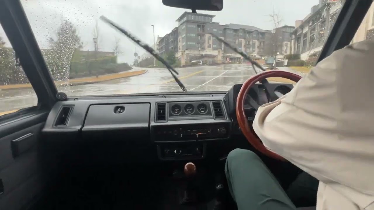 1990 Isuzu Bighorn Lotus Edition 2.8 Turbodiesel driving video