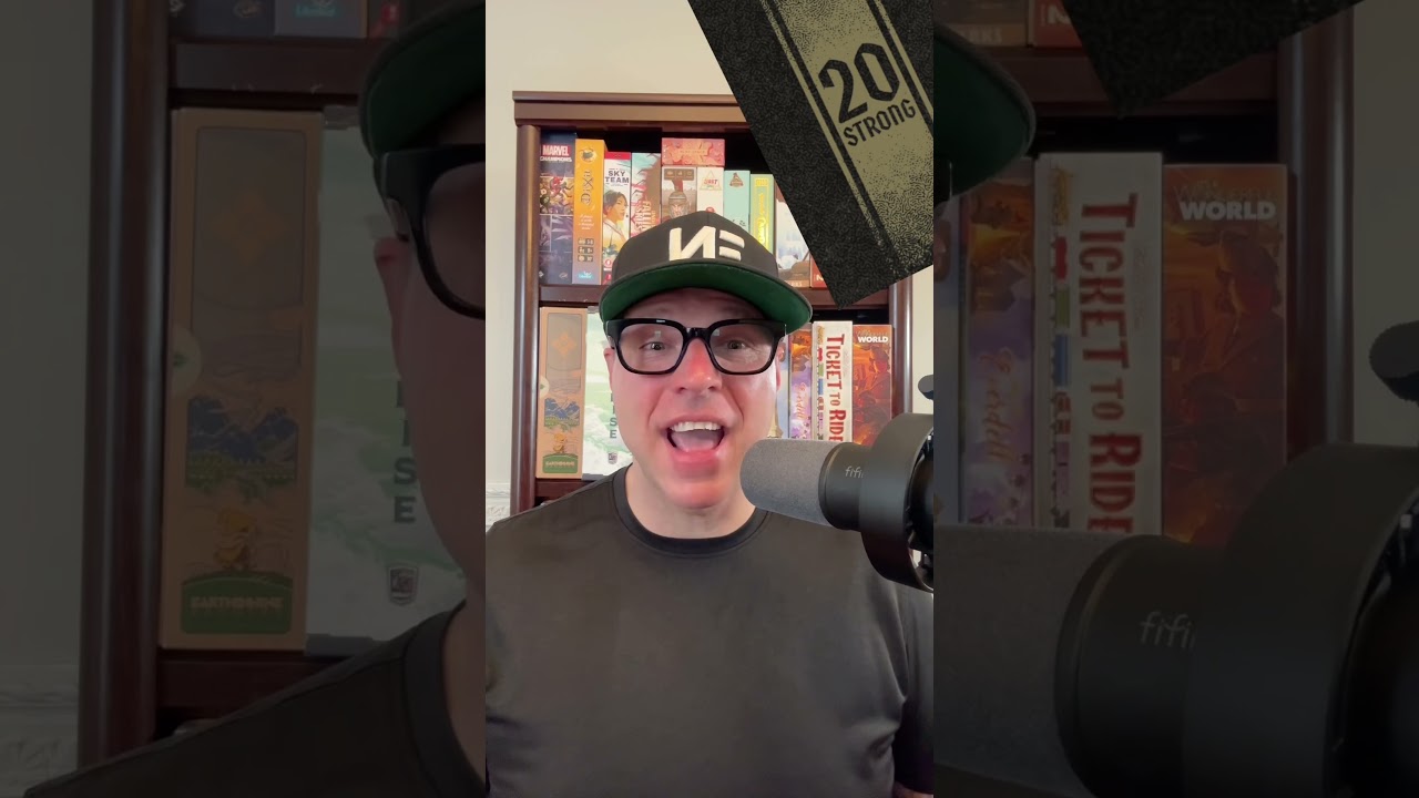 20 Strong Board Game Review - Solar Sentinals 