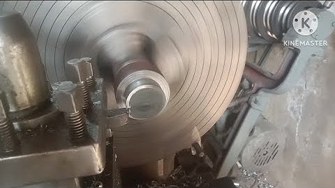 Turning operation in lathe machine #lathemachine #machineshop #engineering #latheoperator