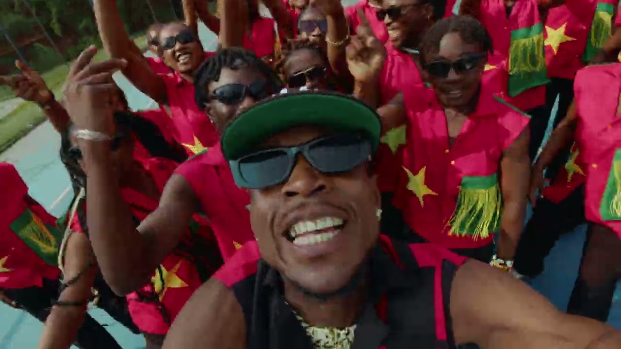 在 YouTube 上观看 One Peace - EL VINO (Clip Officiel) 在 YouTube 上观看 One Peace - EL VINO (Clip Officiel)