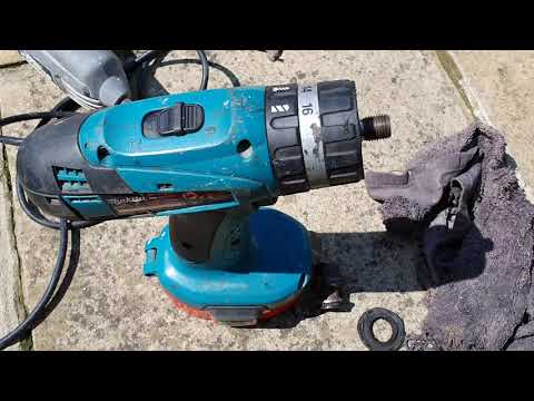 Makita Chuck Removal - YouTube