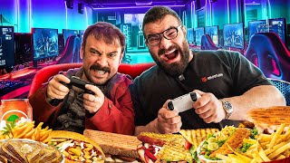 İnternet Kafe Yemekleri̇ni̇ Gömdük