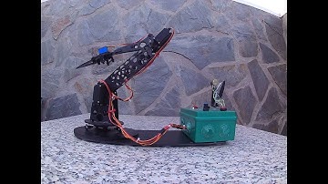 BRAZO ROBOT ARM ARDUINO CASERO (PASO A PASO) graba y reproduce cualquier movimiento