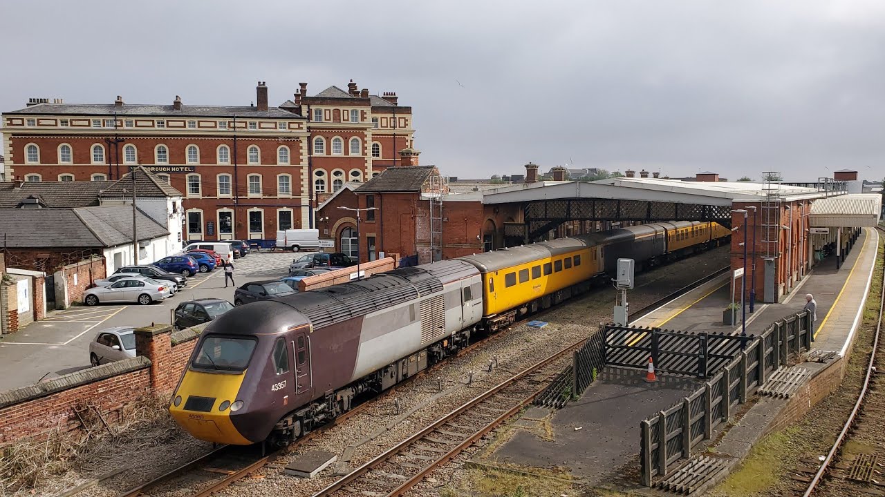 43251 & 43357 at Grimsby Town & Cleethorpes (07/05/2024) - YouTube